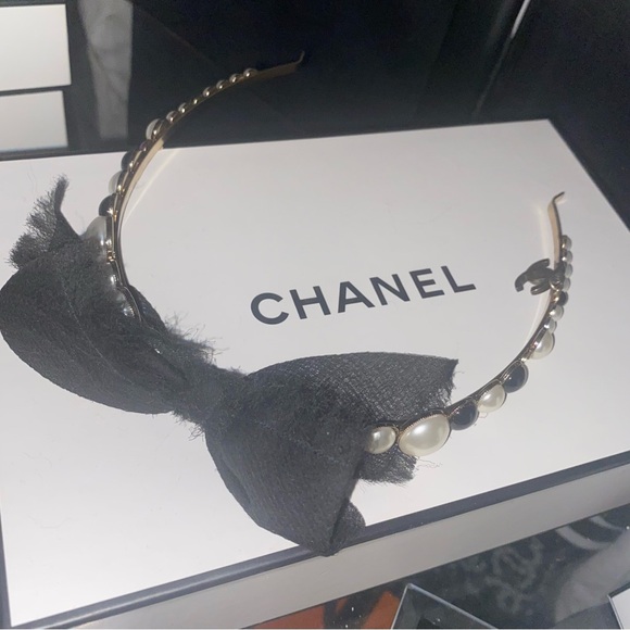 Vintage Chanel headband - Picture 5 of 16
